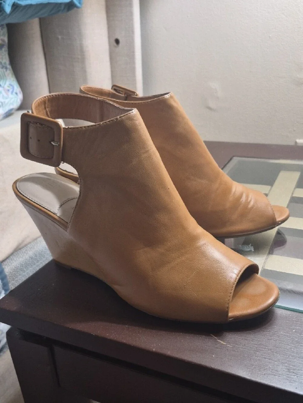 Dana Buchman Salmon Wedge Peep Toe Ankle Strap Sandals Sz 9.5